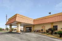 Hotel Elev8 Hotels in Conroe