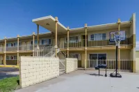Executive Inn Dodge City, KS - موقف سيارات