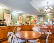 Quality Inn & Suites Ridgeland - breakfast
