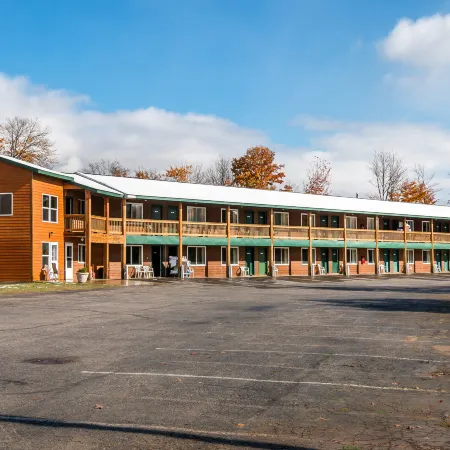 Quality Inn & Suites Munising