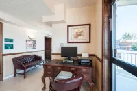 Rodeway Inn & Suites
