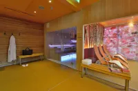 The Monarch Hotel - spa