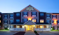 Country Inn & Suites by Radisson, Dubuque, IA Hotels near Blain's Farm & Fleet - Dubuque, Iowa