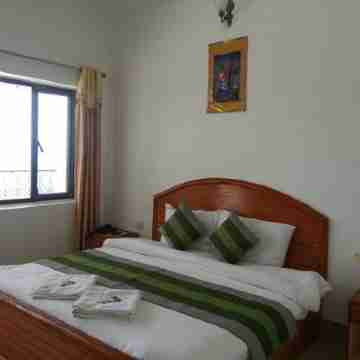 Bright Sunny Pines & Resort Others