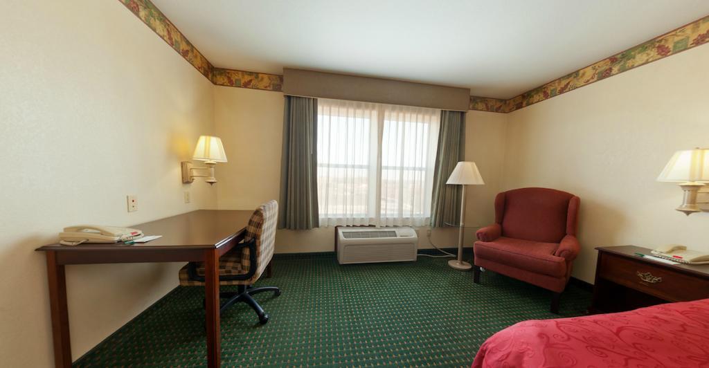 Country Inn & Suites by Radisson, Elkhart North, IN