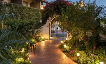 Best Western Plus Pepper Tree Inn