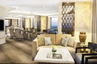 JW Marriott Hotel Surabaya - bar