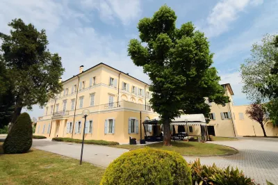 Rechigi Park Hotel Hotel in zona Acetaia Giuseppe Giusti