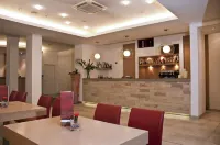 B&B HOTEL Remilia