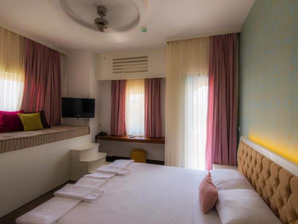 La Brezza Suite & Hotel