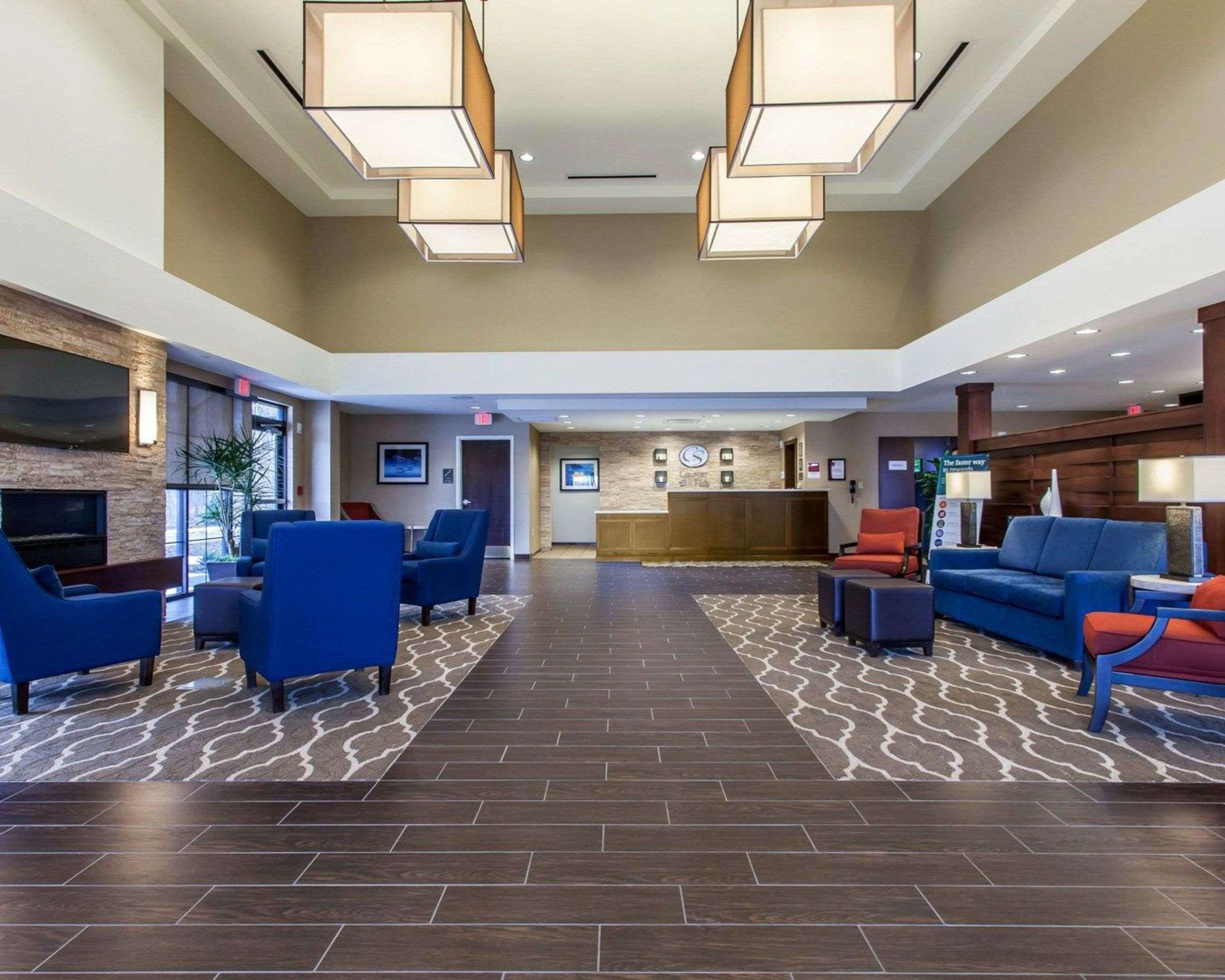 Comfort Suites-Youngstown North