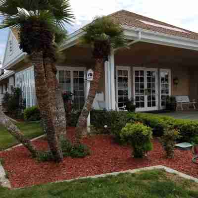 Clarion Inn Ridgecrest Hotel Exterior