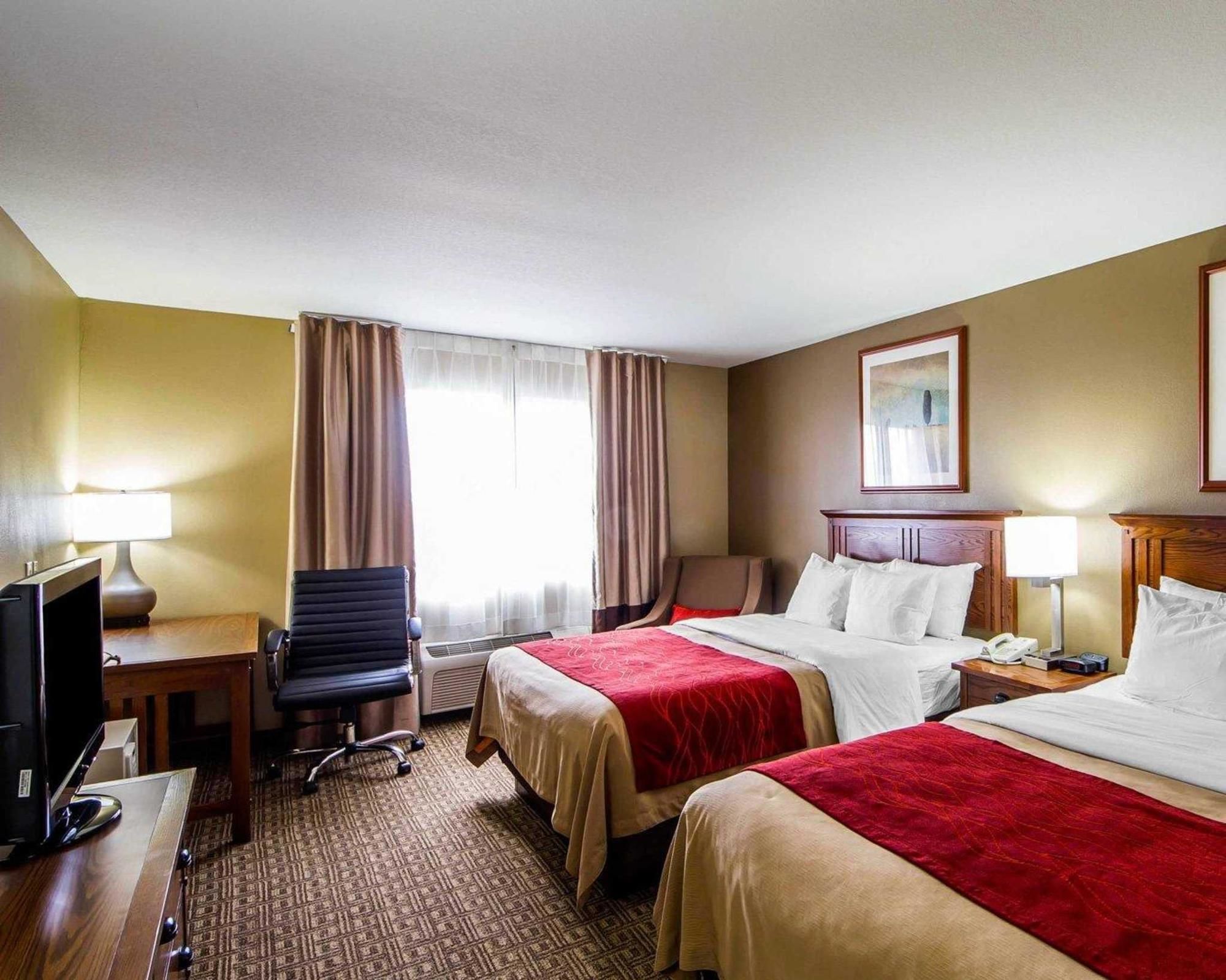 Comfort Inn & Suites Ponca City Near Marland Mansion