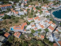 Atheras Hotels in Evdilos