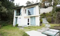 The Ayali Fernhill Resort, Chail Hotel a Jola