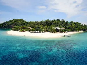 Discovery Coron (formerly Club Paradise Palawan)