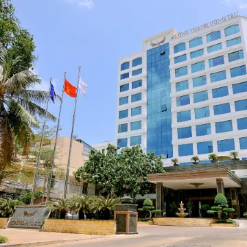 Muong Thanh Holiday Vung Tau Отели рядом с достопримечательностью «Пляж Фронт-Бич»