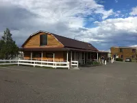 河畔牧場房車公園汽車旅館及營地