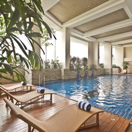 KL Serviced Residences Managed by HII Отели рядом с достопримечательностью «Хард Рок Кафе»