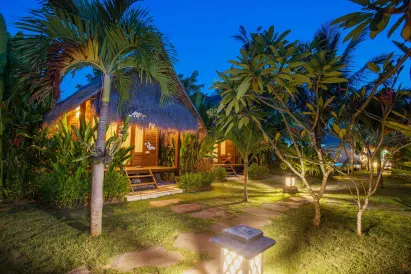 TS Hut Lembongan