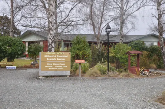 伯奇伍德小屋酒店