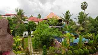 reveal-angkor-hotel