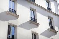 Le Mireille Hotels in Épinettes