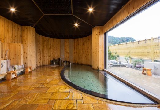 Ishinoya 정원 전경