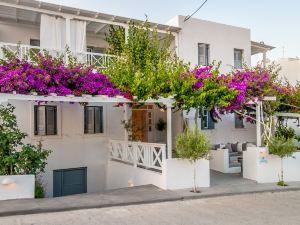 Milos Bay Suites