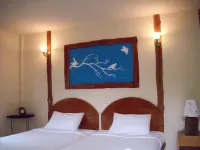 Sanita Cottage Hotels in Chom Bueng