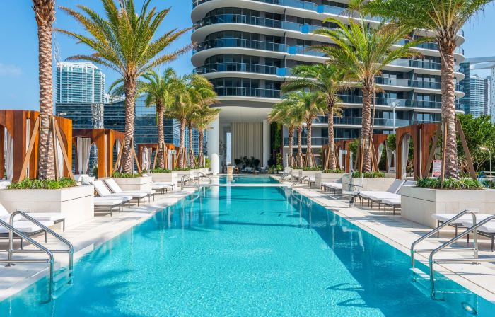 SLS Lux Brickell
