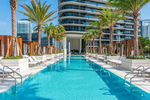 SLS Lux Brickell - spa