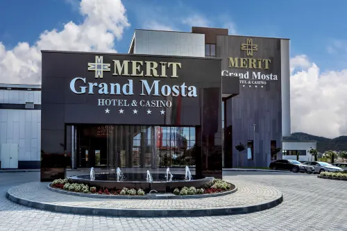 Merit Grand Mosta Spa Hotel & Casino - Pools