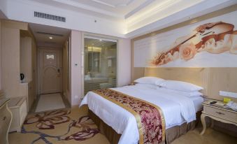 Vienna International Hotel (Dongguan Shilong Huixing Business Center)