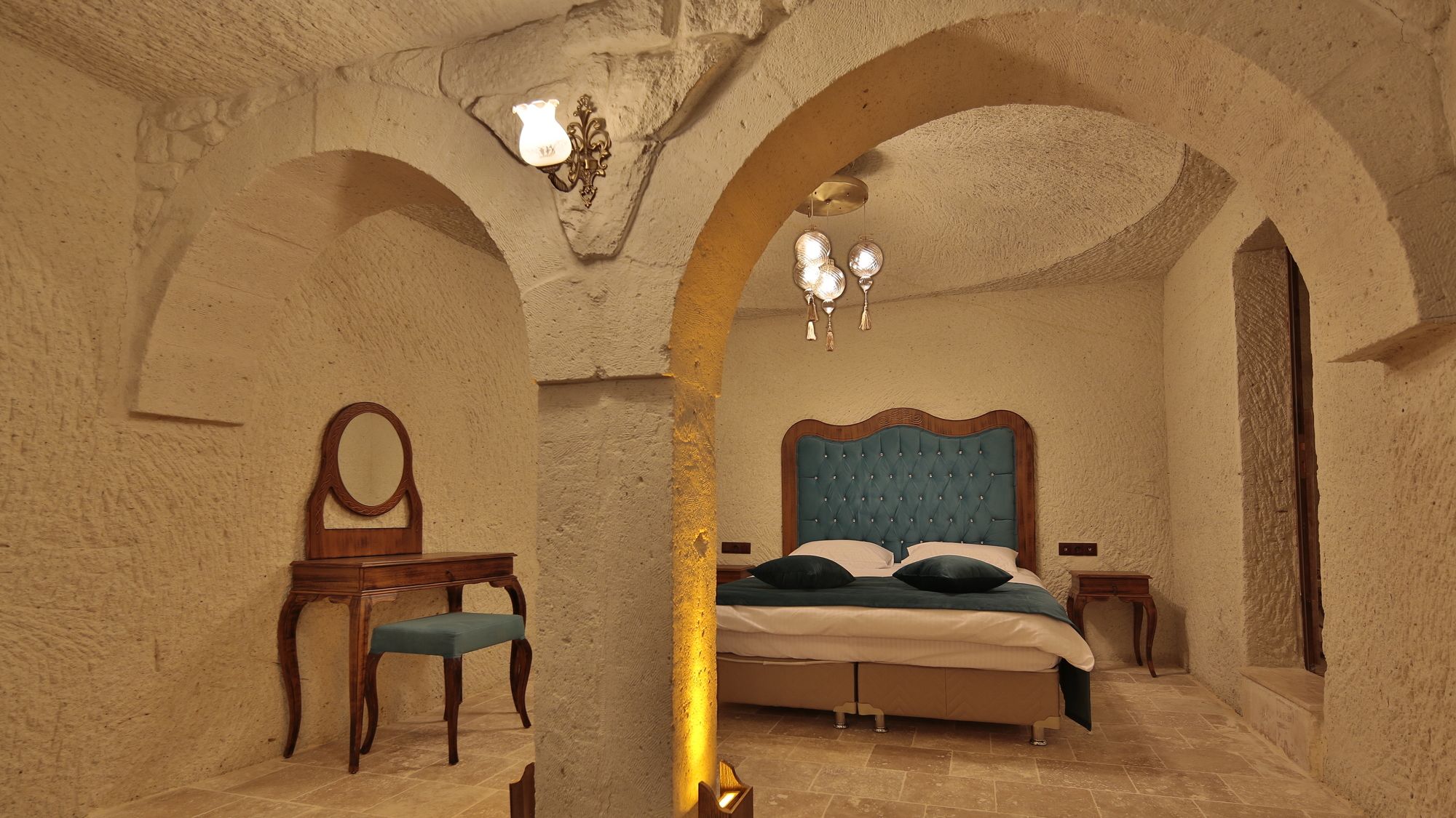 Miracle Cave Hotel