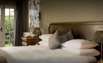 Crouchers Hotel