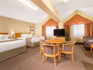 Canmore Inn & Suites