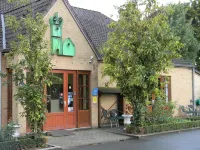 DC Hotel & Restaurant Brussels South Hotels in Синт-Питерс-Леув