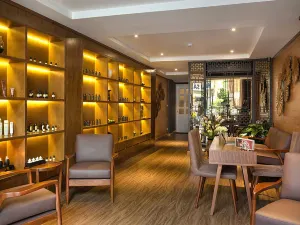 Bespoke Trendy Hotel Hanoi