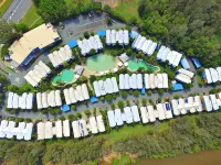 Noosa Lakes Resort Hotels in Tewantin