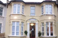 Britannia Inn Hotel