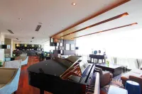 Grandis Hotel Kota Kinabalu - bar