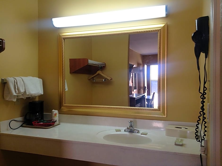 Sky-Palace Inn & Suites Laredo