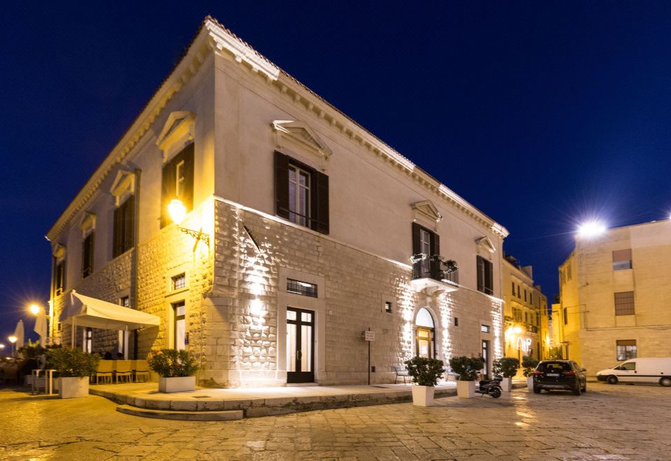 Palazzo Filisio Hotel-Trani Updated 2023 Room Price-Reviews & Deals |  Trip.com