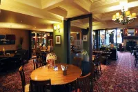 Northampton South (Wootton) Hotels in Northampton
