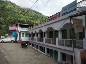 New Basera Hotel Sitapur