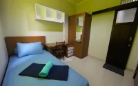 D Laris BSD Hotels in Pagedangan