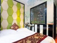 上海丽恩时尚主题酒店 - 温馨情趣水床房