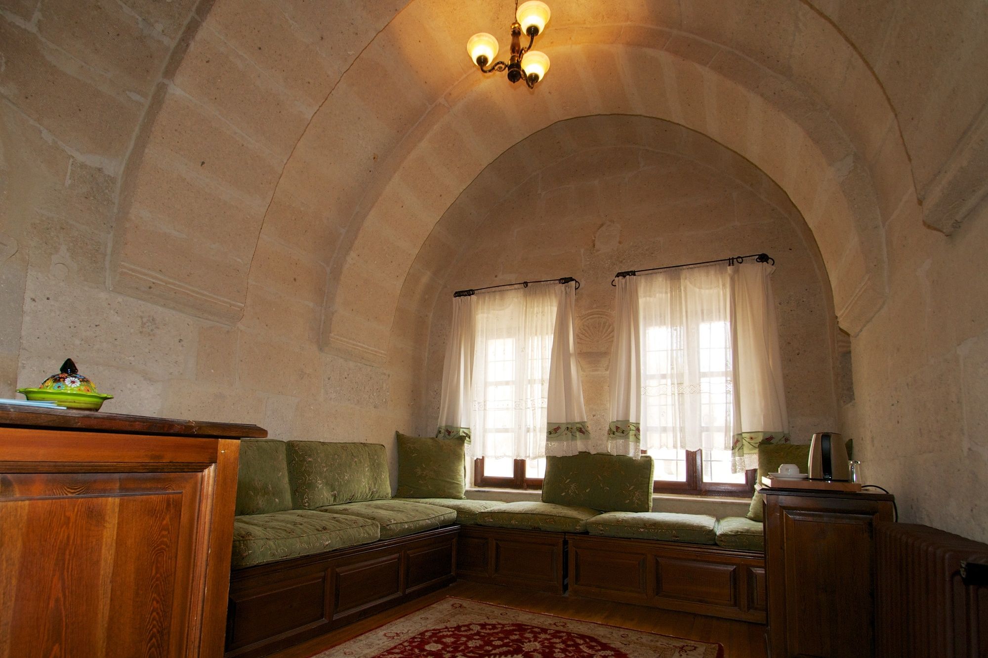 Sultan Cave Suites