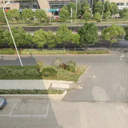 New Era Business Hotel (Anqing Wuyue Plaza Branch)